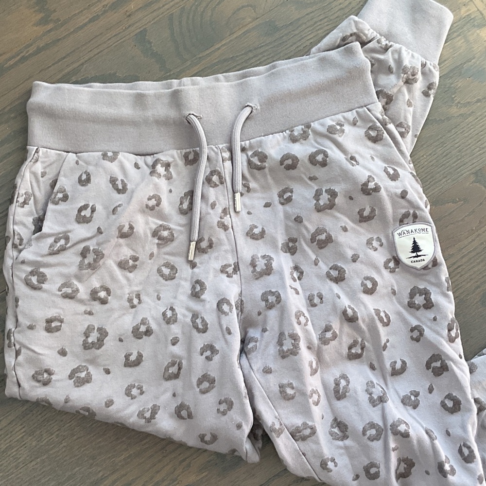 Wanakome Gray Patterned Joggers